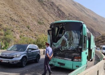 «Элдик кабарчы»: Боом капчыгайындагы жол кырсыктын видеосу