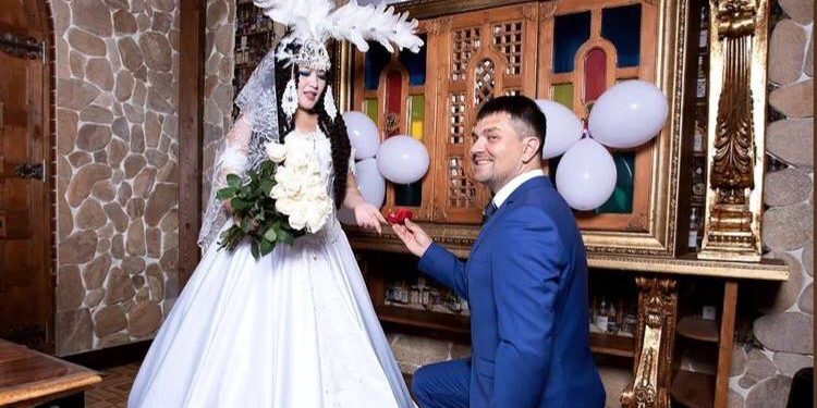 Ырчы Лира Seven турмушка чыкты (сүрөт, видео)