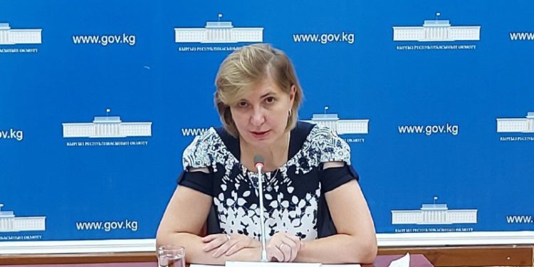 Кант диабети менен ооругандар коронавируска каршы вакцина алса болобу? Дарыгердин жообу