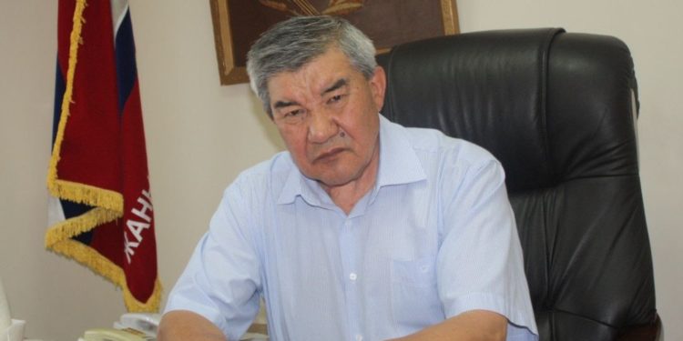 Президенттик администрациянын мурдагы башчысы Үсөн Сыдыков каза болду