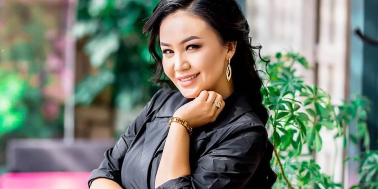 Жол кырсыгына кабылган ырчы Самара Каримованын абалы айтылды