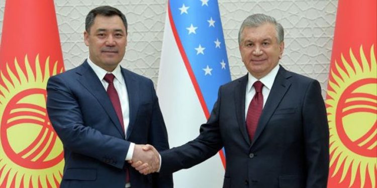 Садыр Жапаров Шавкат Мирзиёев менен телефон аркылуу сүйлөштү