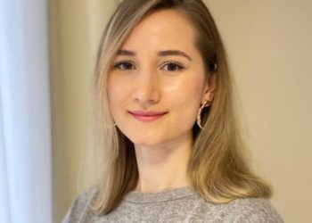 Ысык-Көлдө дайынсыз болуп жаткан 29 жаштагы Варвараны издөө иштери убактылуу токтотулду