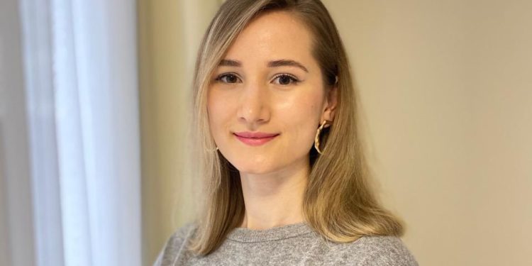 Ысык-Көлдө дайынсыз болуп жаткан 29 жаштагы Варвараны издөө иштери убактылуу токтотулду