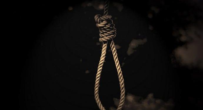 Орок айылында жигиттин жансыз денеси асылган абалда табылды. Милиция өздүгүн тактоого жардам сурайт