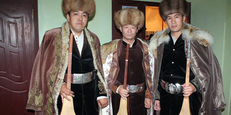 «Эл акыны» наамы 5 акынга ыйгарылды. Тизме