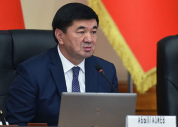 Экс-премьер Мухаммедкалый Абылгазиев казынага 50 миллион сом төлөп, СИЗОдон чыкты