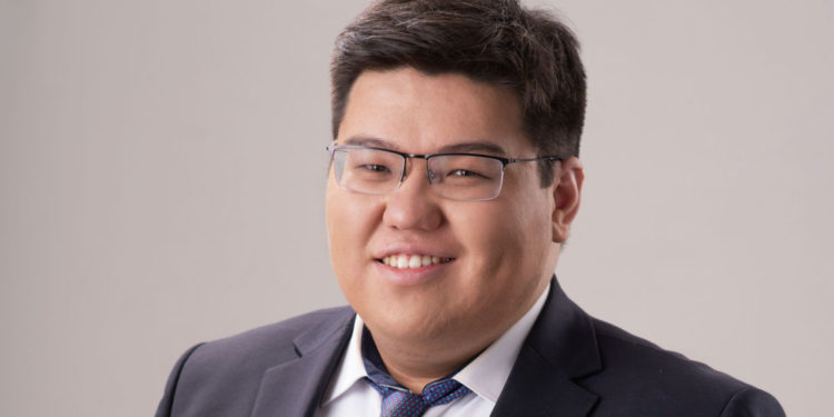 Жаш саясатчы Темирлан Султанбековдун унаасына атылган ок боюнча бейбаштык беренеси менен кылмыш иши козголду