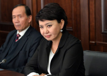 Галина Байтерек Мээрим Жуманазарованын машыктыруучусу эмне үчүн Токиого барбай калганын айтты