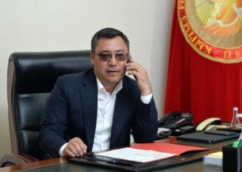 Садыр Жапаров Мээрим Жуманазарованы Токиодогу Олимпиада оюндарында коло медалга ээ болушу менен куттуктады