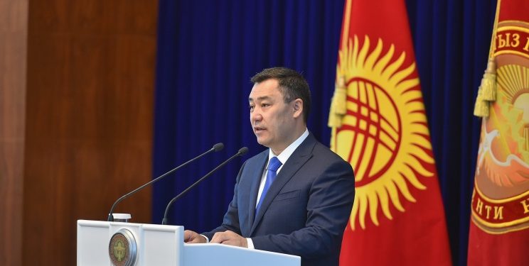 Садыр Жапаров бир катар өлкө элчилеринин ишеним грамоталарын кабыл алды