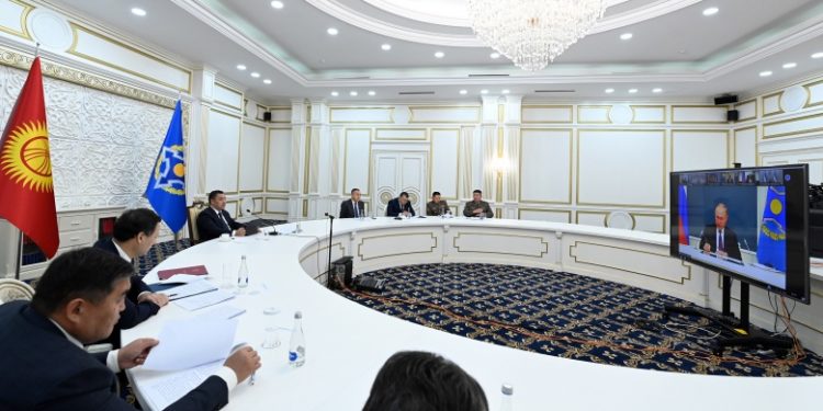 Президент Садыр Жапаров ЖККУнун Жамааттык коопсуздук кеңешинин кезексиз отурумуна катышты