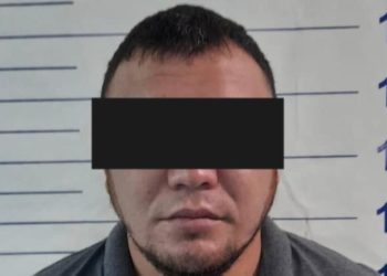 Кызды калькулятор менен бетке чапкан жаран убактылуу кармоочу жайга киргизилди