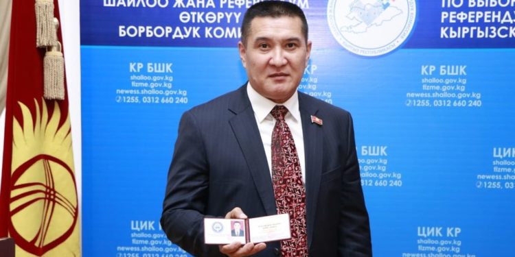 Жогорку Кеңешке жаңы депутат келди