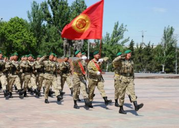 Эгемендүүлүк майрамы Бишкекте аскердик парад жана фейерверк менен коштолот