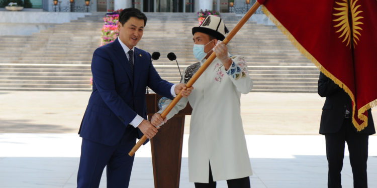 Улукбек Марипов: «Биздин Олимпиадачылар, биз сиздер менен сыймыктанабыз!»