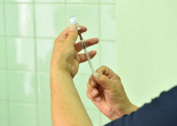 Өлкөнүн жарым миллиондон ашуун жараны COVID-19га каршы вакцина алды