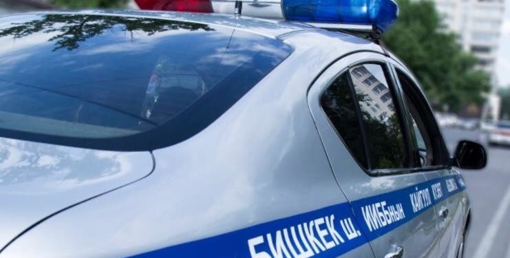 Бишкекте 32 жаштагы айдоочу милиция кызматкеринин тапанчасынан каза болду