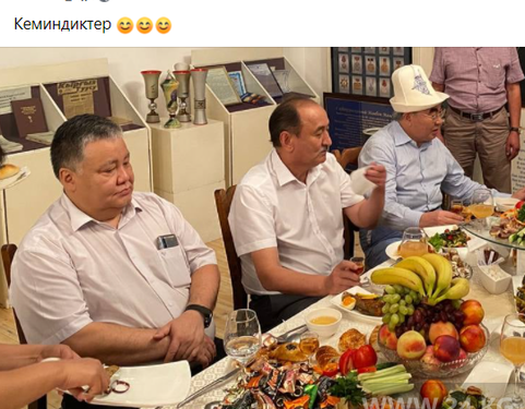 Министр менен тамактанып. Аскар Акаев сурактан кийинки убактысын кантип өткөрүп жатат?