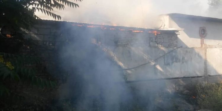 Чүйдөгү кондитердик цехтен өрт чыкты (сүрөт)