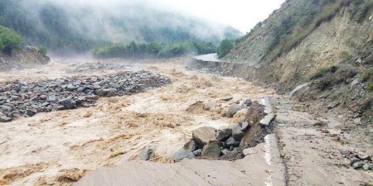 ӨКМ эскертет! 13-16-август күндөрү тоолуу райондордо сел жүрүшү мүмкүн