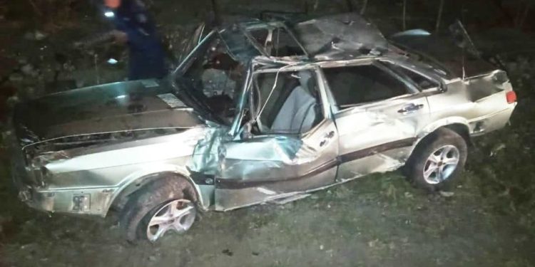 «Абалдары орто». Нарындагы жол кырсыктан 47 жаштагы аял менен 14 жаштагы кыз жабыркады (сүрөт)