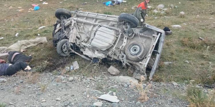 Суусамыр өрөөнүндөгү үрөй учурган жол кырсык 9 адамдын өмүрүн алды (сүрөт)