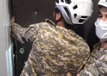 Бишкекте куткаруучулар жалгыз жашаган 84 жаштагы апага жардам көрсөтүштү