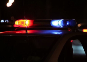 Үч милиция кызматкери кесиптешинин ок чыгарганын жашырууга шектелип кармалды