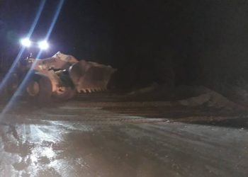 Ысык-Көлдө сел жүрүп, унаа өтүүчү жолду суу каптады (сүрөт)