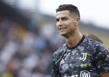 Криштиану Роналду «Манчестер Юнайтедге» өттү. Эми ал жылына 29,1 миллион евро алат