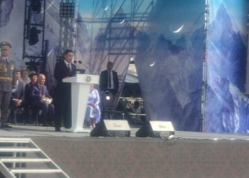 Садыр Жапаров: «Эки президенттин өлкөдөн безе качып, бирөөсү камакта жатканы кайгылуу тажрыйба болду»