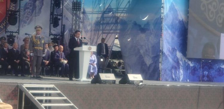 Садыр Жапаров: «Эки президенттин өлкөдөн безе качып, бирөөсү камакта жатканы кайгылуу тажрыйба болду»