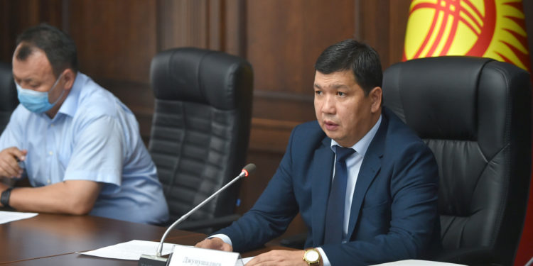 «Министрлер Кабинети жөнүндө», «Жергиликтүү өз алдынча башкаруу жөнүндө» мыйзам долбоорлору сентябрда каралат