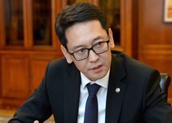 Ош шаарынын мэри болуп Алмаз Мамбетов шайланды