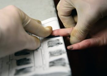 Декабрдын аягынан тарта Орусиядагы мигранттар милдеттүү түрдө дактилоскопиядан өтүшү керек болот