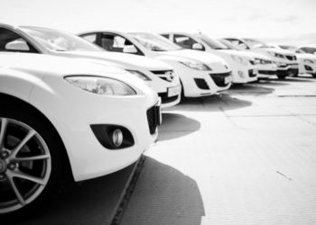 Президенттин иш башкармалыгы 40 унааны кимдер үчүн алып жатканын айтты