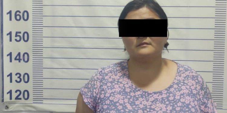 «Бычакты ыргыткан жерин көрсөтүп берген». Жалал-Абадда 43 жаштагы аялдын өлүмүнө 38 жаштагы аял шектелүүдө