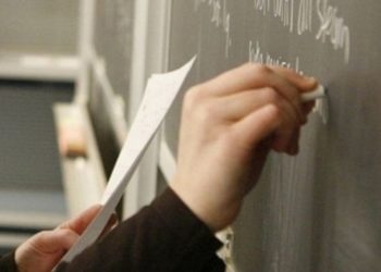 10 жылда мугалимдердин айлыгы орто эсеп менен 13,5 миң сомго көбөйгөн