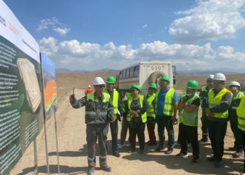 «Альянс Алтын» жергиликтүү кеңештин депутаттарына өз ишин ачык-айкын шартта көрсөттү