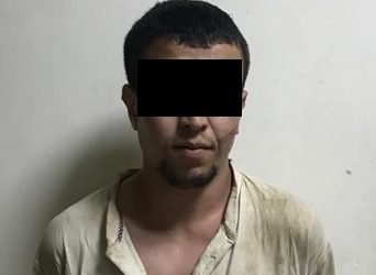 «Жасалма документ менен Кыргызстанга кирген». Эл аралык террористтик уюмдун активдүү мүчөсү кармалды