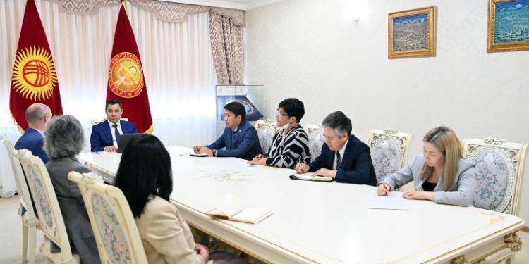 Президент Садыр Жапаров «Эркин Европа/Азаттык» медиакорпорациясынын президентин кабыл алды