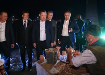 Президент «Өзгөн-Мунара-2021» этно-фольклордук фестивалына катышты