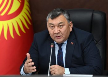 Иманкулов: «Мамкызматкерлер кол алдындагыларды добуш берүүнүн жыйынтыгына таасир этүүгө пайдаланса, кызматтан алынат»