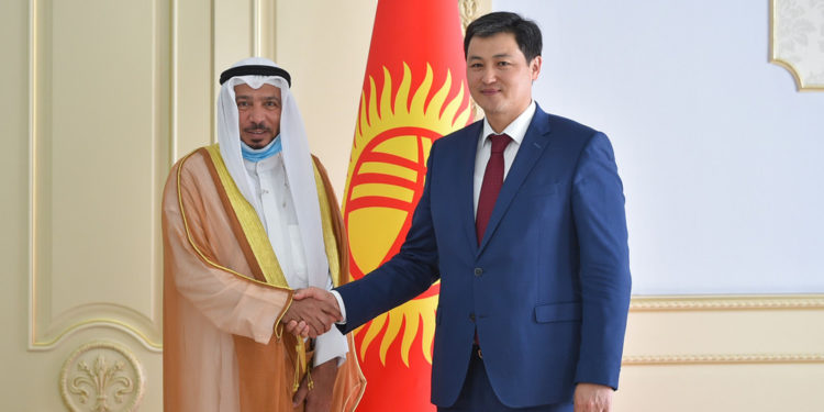 Улукбек Марипов Кувейттин эмиринин кеңешчисине Ошто онкология борборун курууну сунуштады
