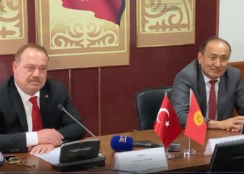 Түркия Кыргызстанга 150 миң доза «Sinovac» вакцинасын берет