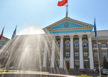 Бишкек мэриясынын бөлүмдөрү 1,1 миллиард сом карыз. Текшерүүдөн өтүшөт