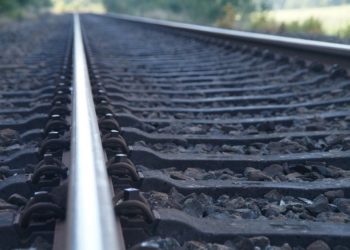 Кыргызстанда Луговая-Балыкчы темир жолун электрлештирүү пландалып жатат