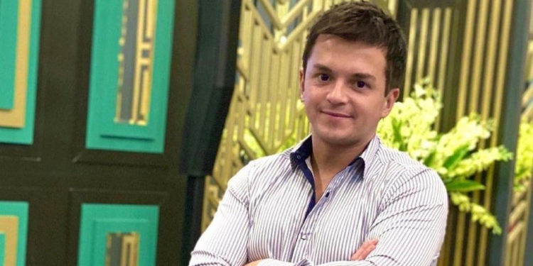 Коронавирустан каза болгон алып баруучу Алексей Филатов вакцина алган эмес