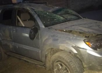 Бишкекте 3 жигит унаа айдап качып, жол кырсыгына кабылышкан